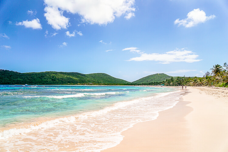 ¡Estos consejos para visitar la isla de Culebra, Puerto Rico te ayudarán a aprovechar al máximo tu viaje!