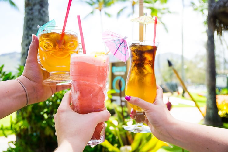 ¿Estás planeando un viaje a Kauai, Hawái?  Estos son los 10 mejores lugares para comer en Kauai, ¡no te los pierdas!